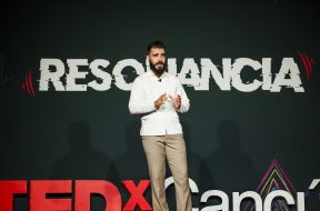 TEDXCANCUN_2018_ Oscar Garza López Portillo