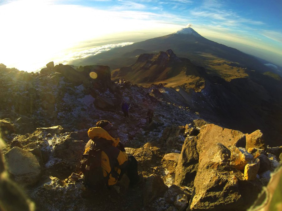 Vista hacia el volcán Popocatépetl.