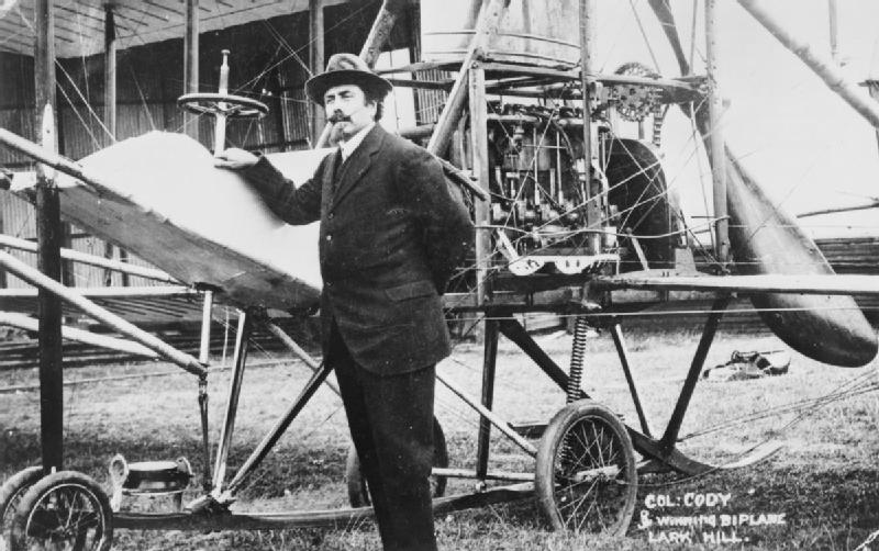 Samuel Cody con prototipo de avioneta.