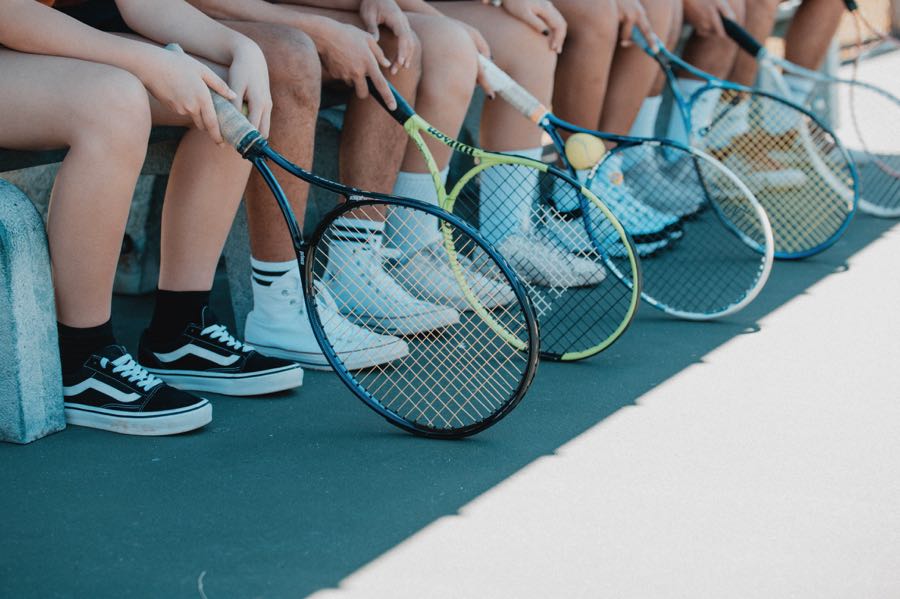 Lesiones en tenis: ¿cuáles son y cómo prevenirlas?