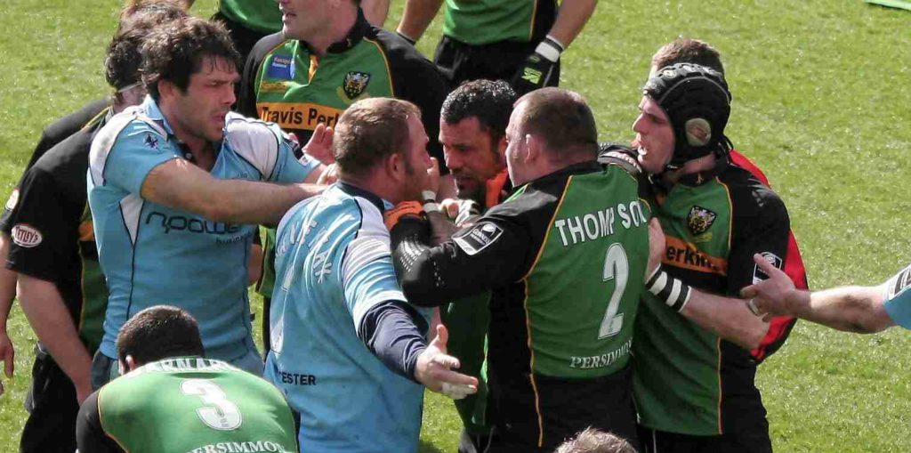 La actitud antideportiva es una falta de juego sucio en las reglas del rugby