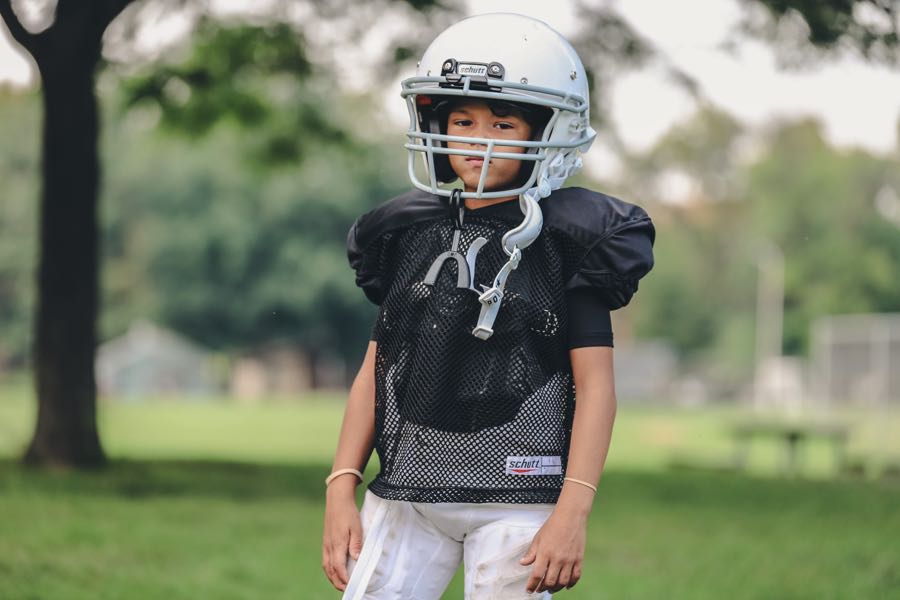 Beneficios del futbol americano en la infancia