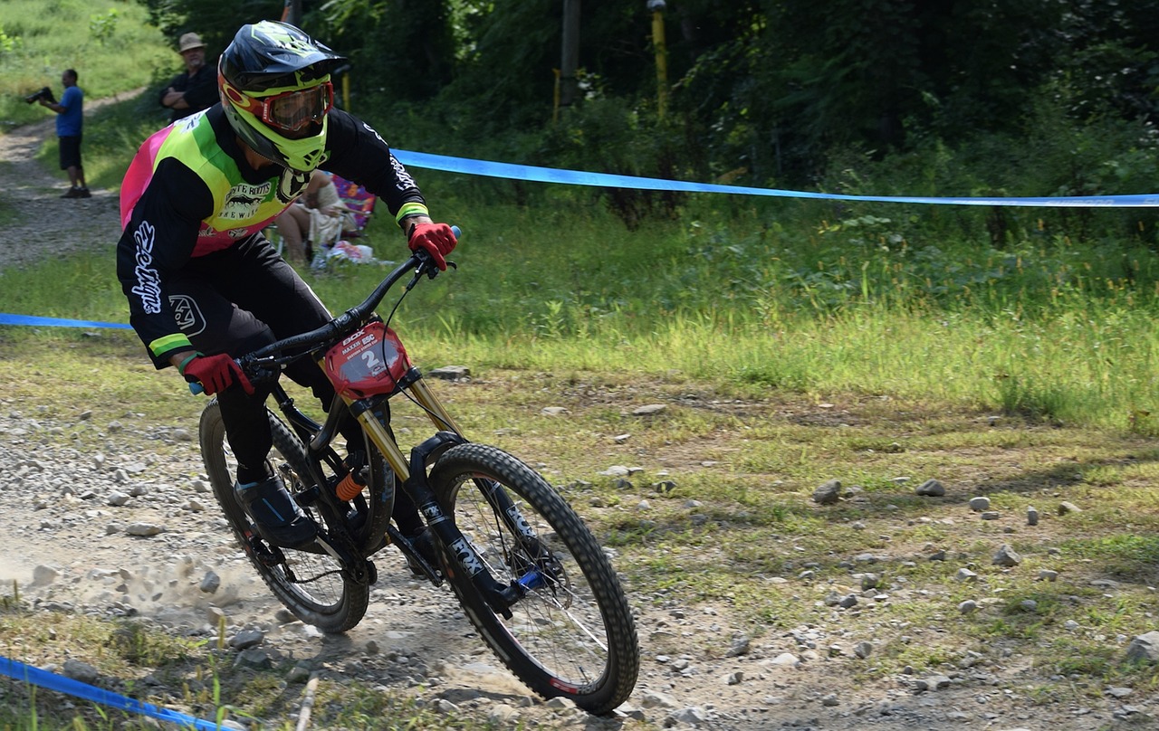 Reglas del MTB downhill: cómo competir - Journey Sports