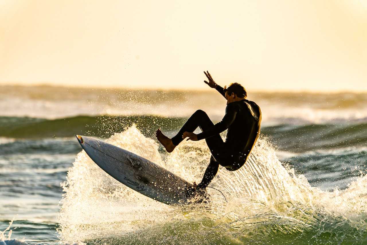 Seguro para surf: protección en las olas