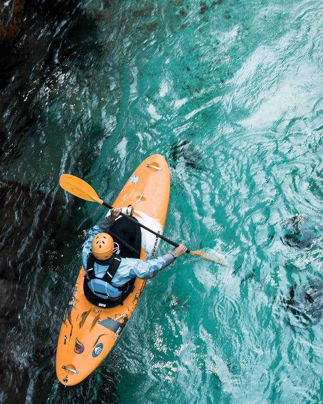 El kayak en canotaje slalom