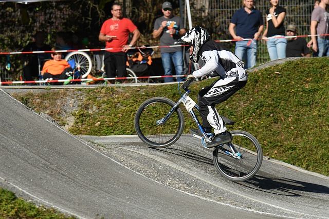 equipo deportivo en el BMX race