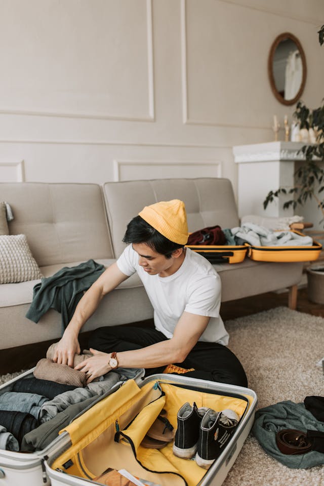 deportistas empacando con su seguro de viaje internacional para el mundial 2026