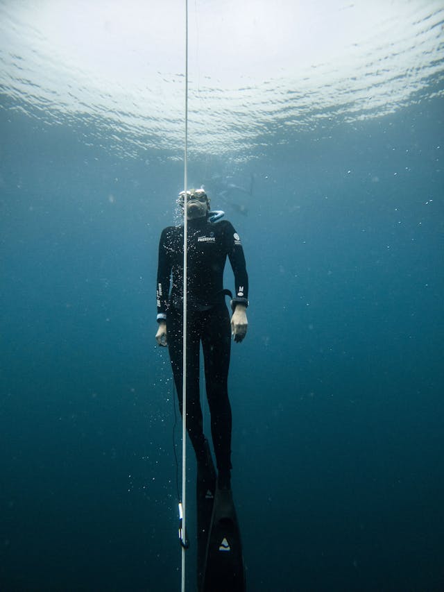 Compite en el extranjero en la apnea con Journey Sports.